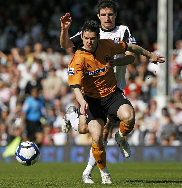 更是在球队 更是在球队